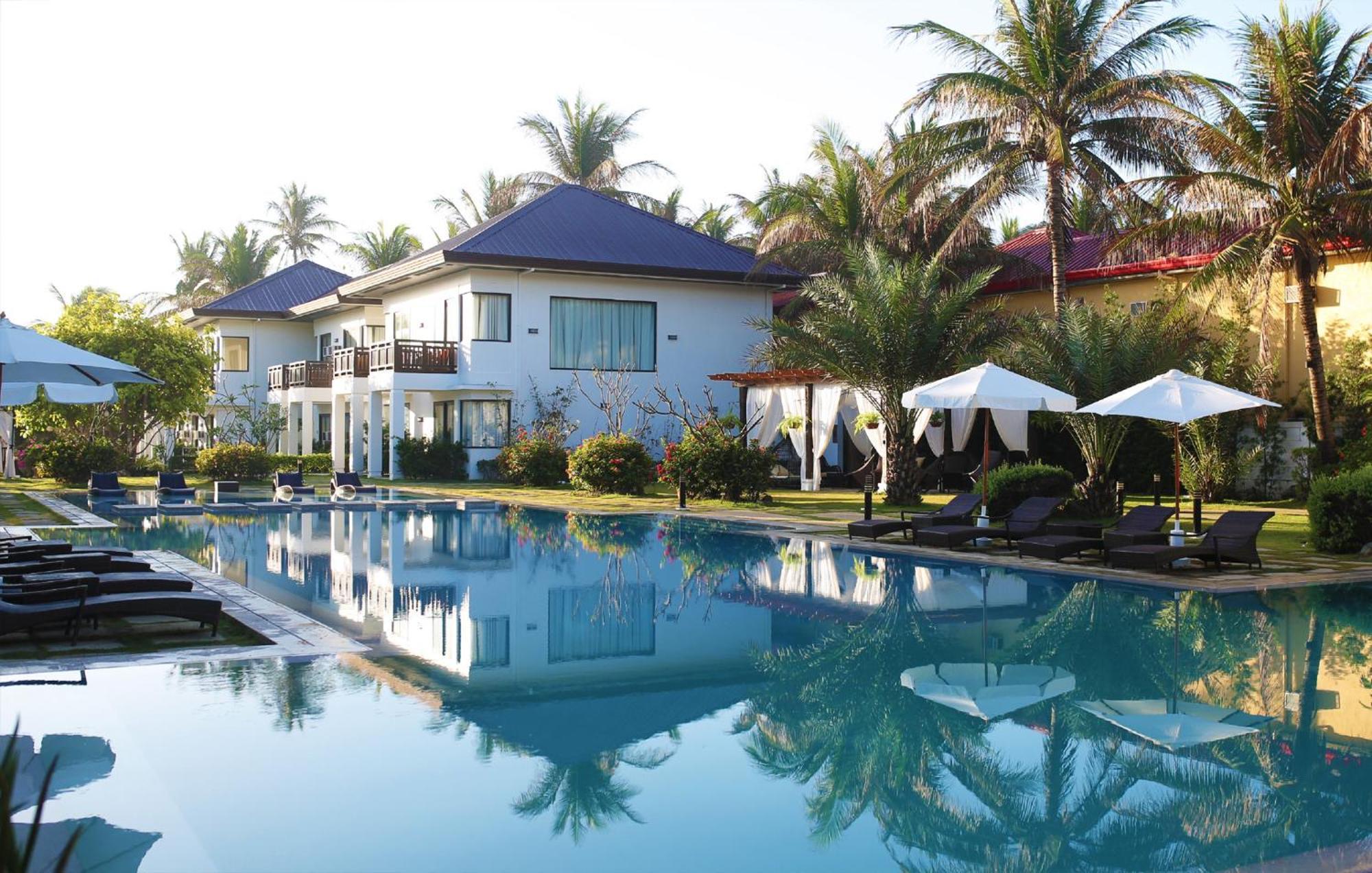 Puerto Del Sol Beach Resort And Hotel Club Bolinao Pangasinan Buitenkant foto