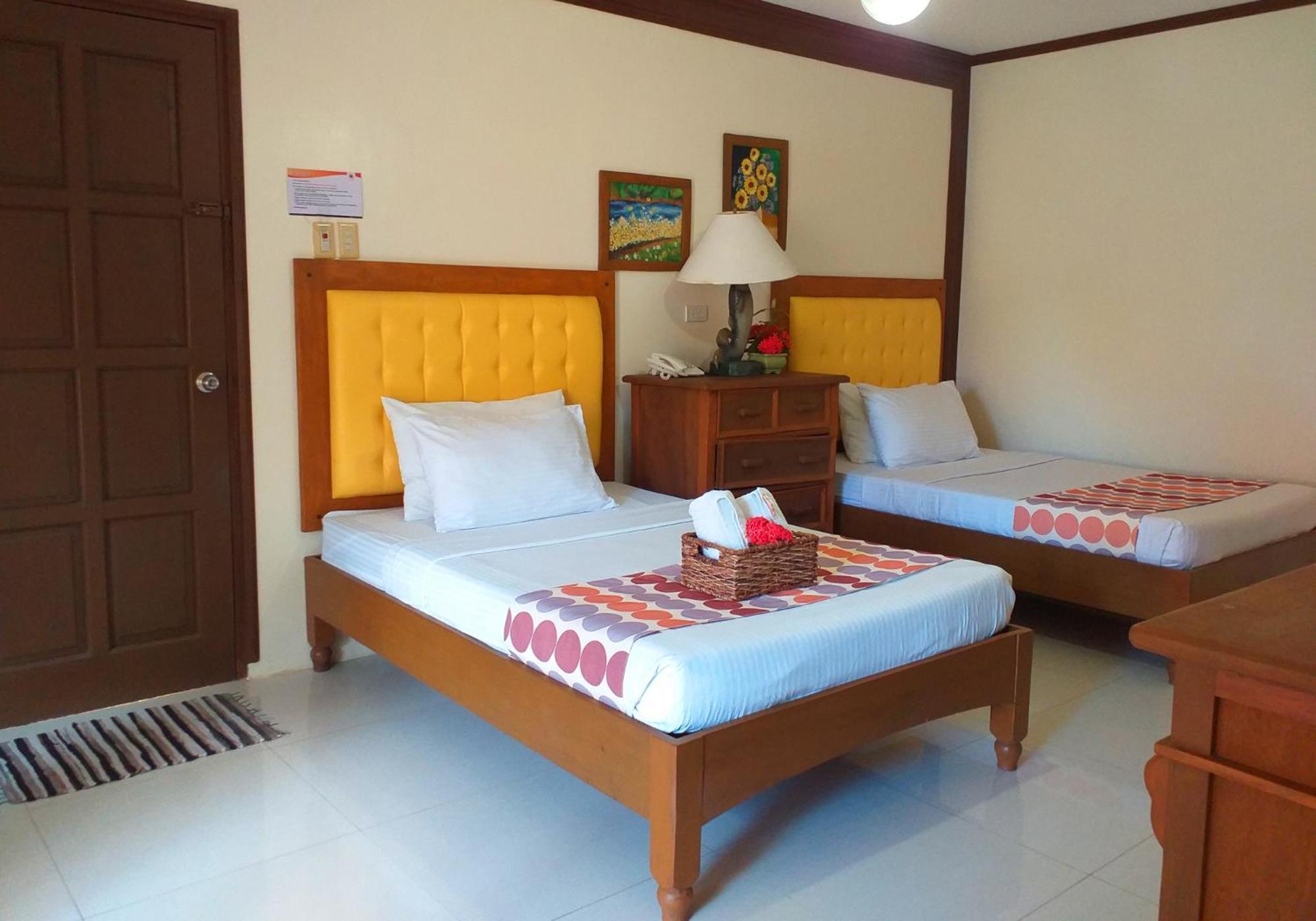 Puerto Del Sol Beach Resort And Hotel Club Bolinao Pangasinan Buitenkant foto