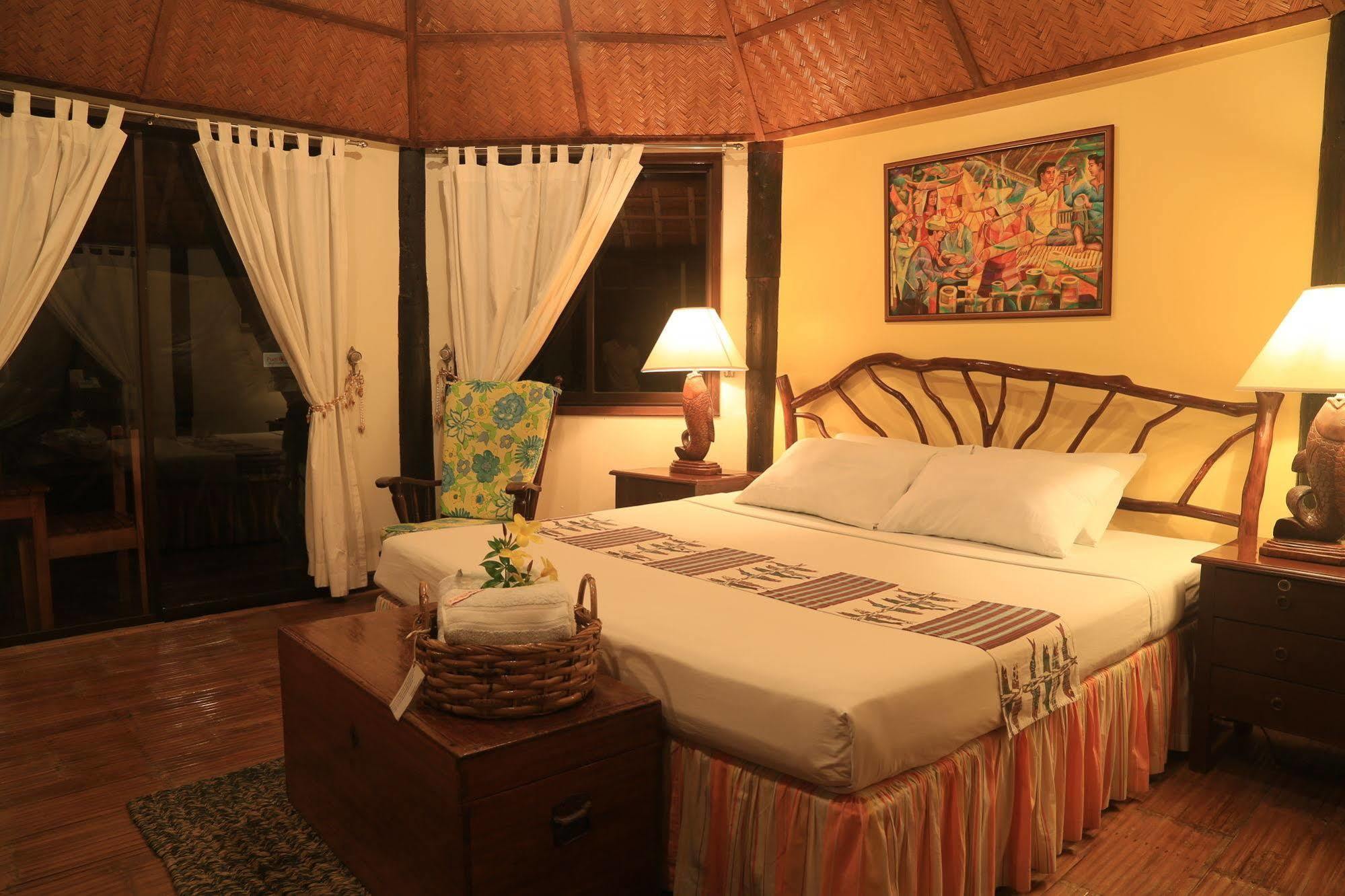 Puerto Del Sol Beach Resort And Hotel Club Bolinao Pangasinan Buitenkant foto