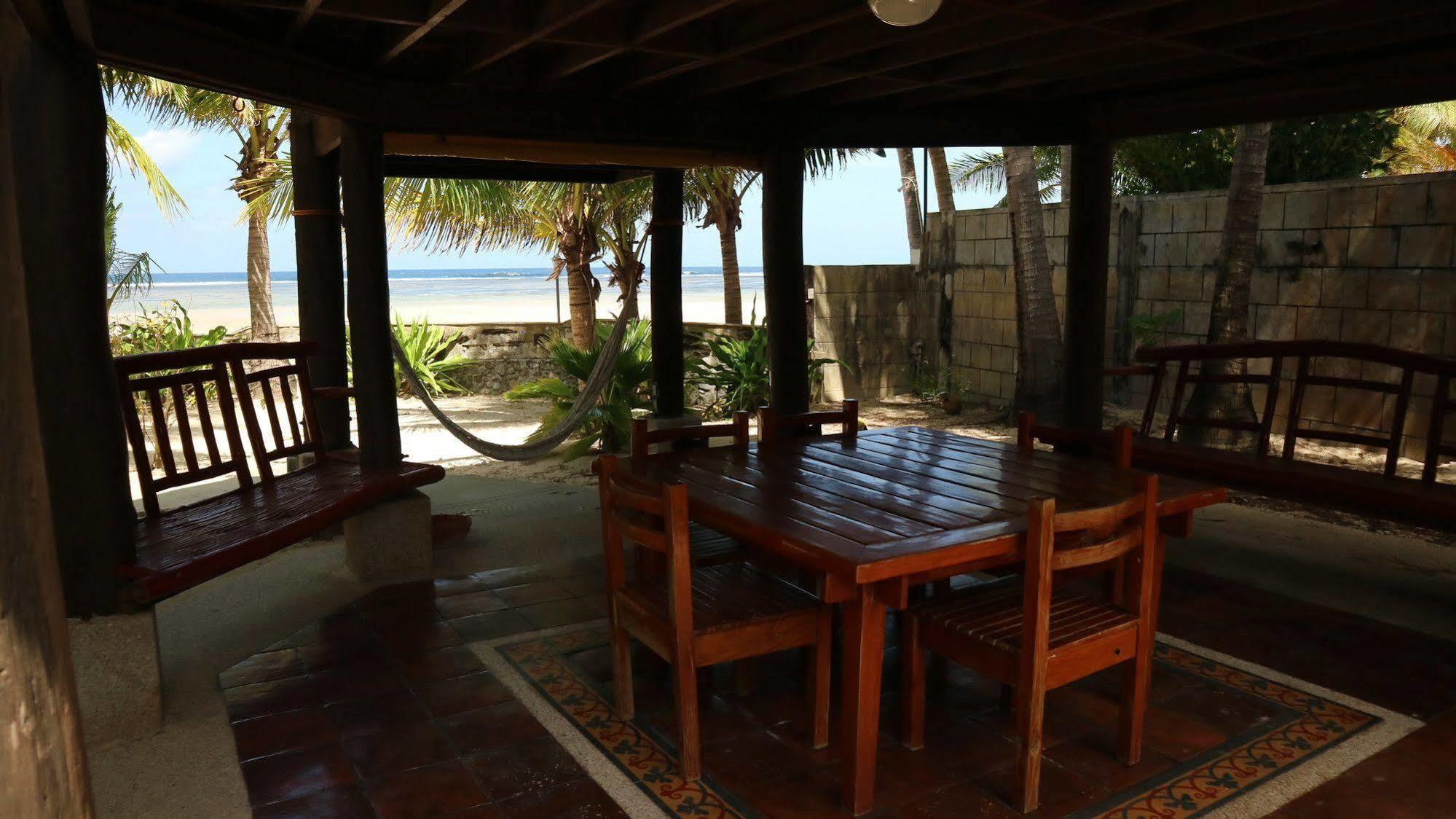 Puerto Del Sol Beach Resort And Hotel Club Bolinao Pangasinan Buitenkant foto